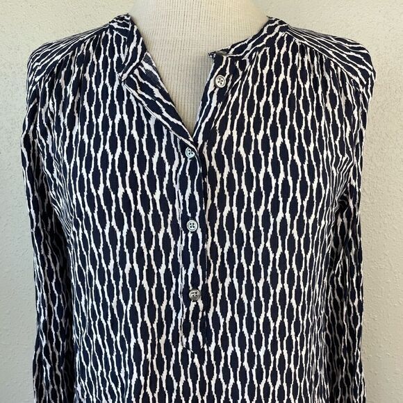 LOFT Half Button Down Top Size M EUC - Picture 2 of 7